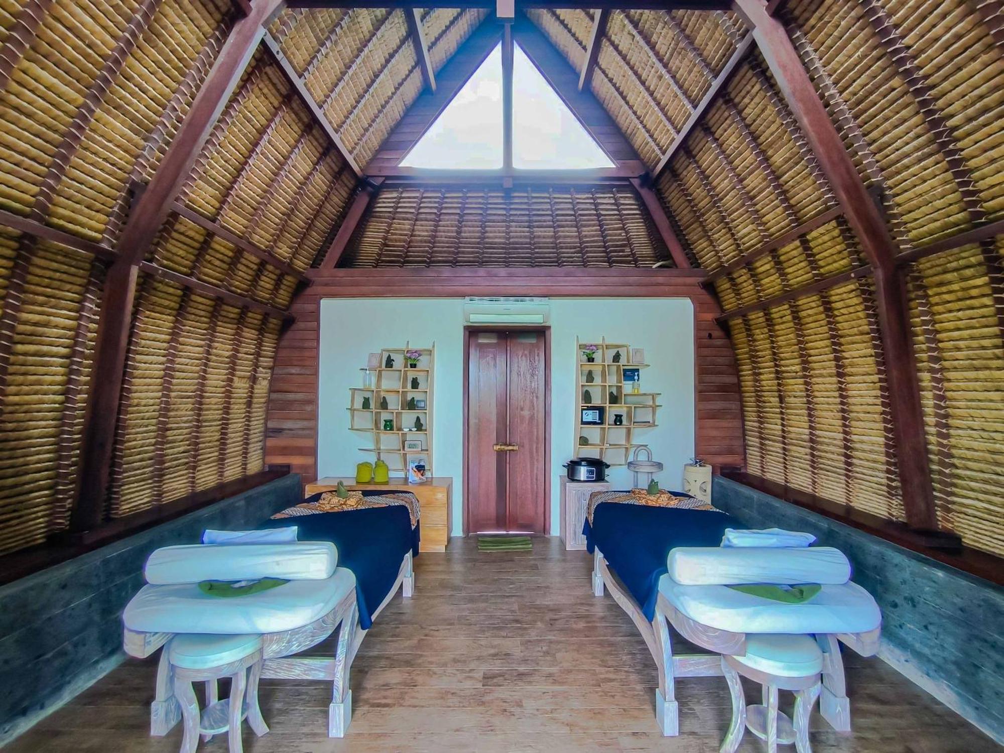 Siyut Wyndham Tamansari Jivva Resort Bali מראה חיצוני תמונה Interior of a bungalow